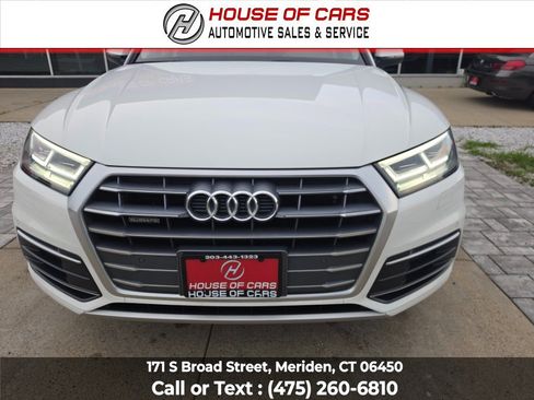 Used 2018 Audi Q5 2.0T Premium Plus w/ Premium Plus Package AWD/4WD image 10