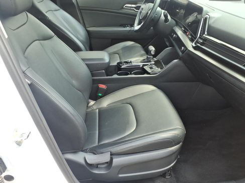 Used 2023 Kia Sportage EX AWD/4WD image 6