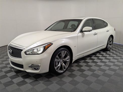 Used 2019 INFINITI Q70 L 3.7 image 2