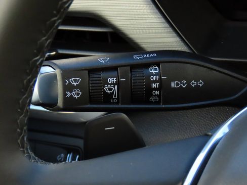 New 2026 GMC Acadia Elevation w/ Elevation Premium Package image 32