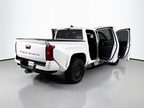 Used 2024 Toyota Tacoma Limited w/ Limited Package (LT) AWD/4WD image 24