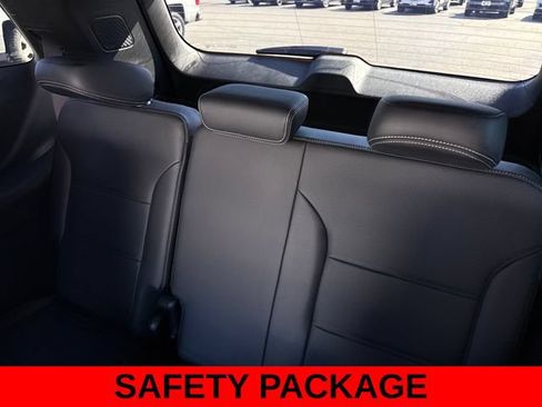 Used 2026 Chevrolet Traverse LT w/ Driver Confidence Package FWD image 23