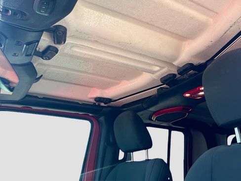 Used 2021 Jeep Gladiator Sport AWD/4WD image 24