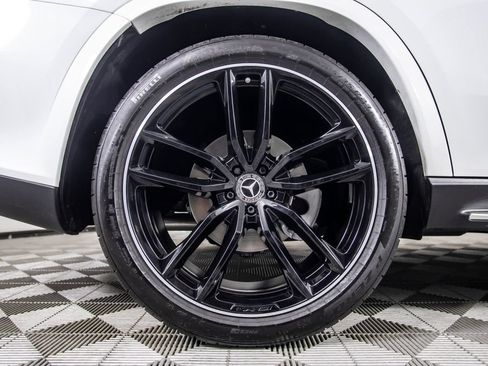 Used 2026 Mercedes-Benz GLS 580 4MATIC image 41