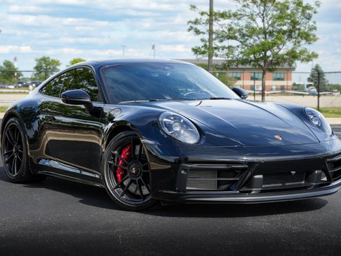 Used 2024 Porsche 911 Carrera 4 GTS AWD/4WD image 2