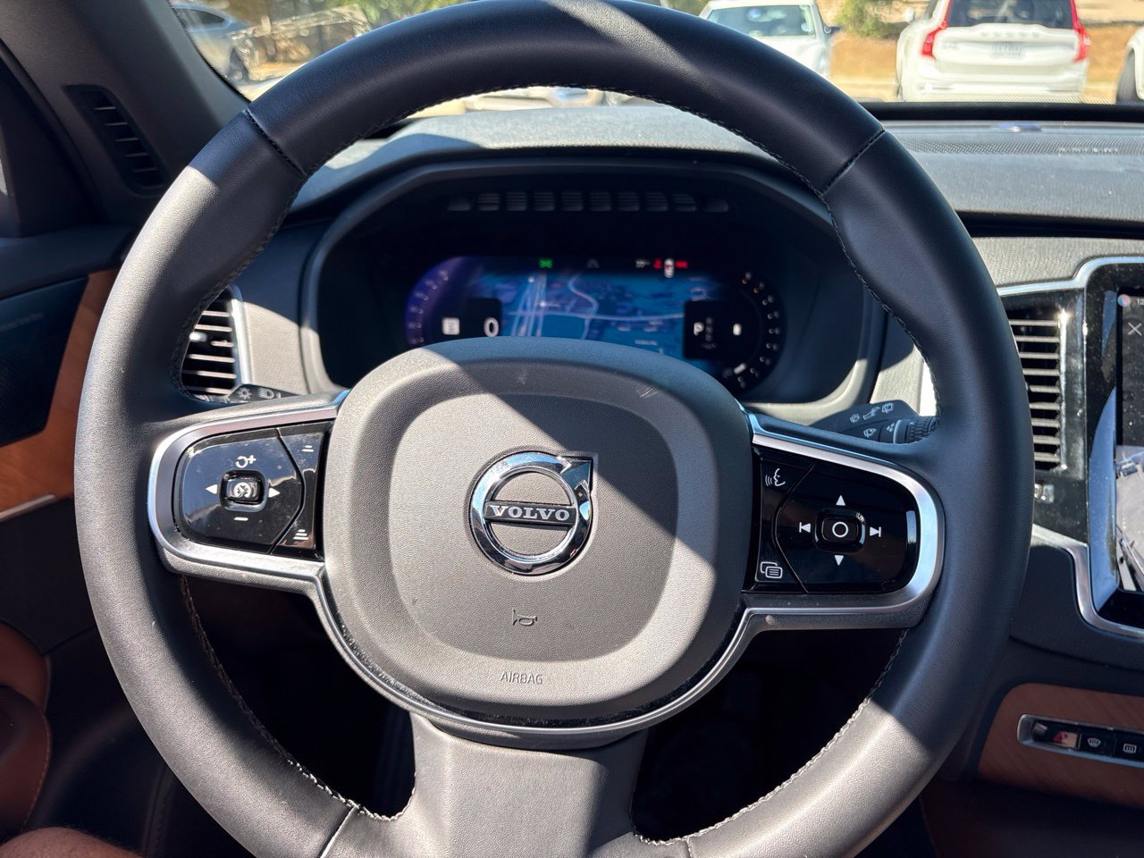 Used 2024 Volvo XC90 B5 Plus w/ Protection Package Premier AWD/4WD image 26