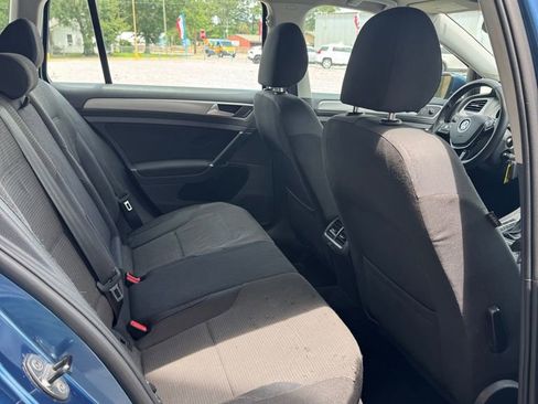 Used 2017 Volkswagen Golf S FWD image 15