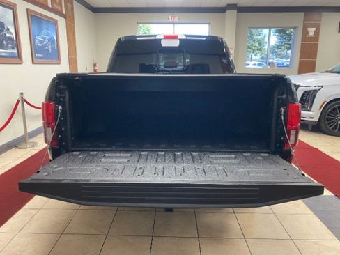 Used 2018 Ford F150 Platinum RWD image 4