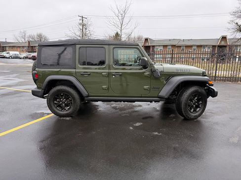 Used 2021 Jeep Wrangler Unlimited Sport image 8