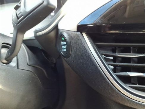 Used 2020 Ford Escape SEL image 22