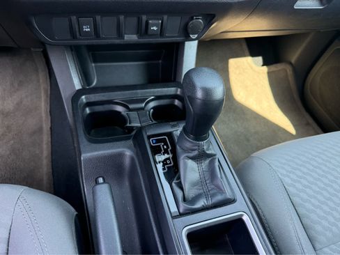 Used 2021 Toyota Tacoma SR w/ SR Convenience Package AWD/4WD image 28