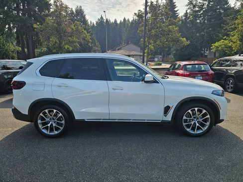 Used 2026 BMW X5 xDrive40i AWD/4WD image 4