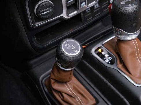 Used 2024 Jeep Wrangler Unlimited Sport image 66