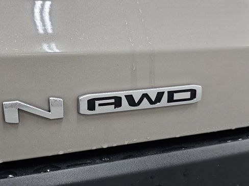 Used 2025 GMC Terrain Elevation w/ Elevation Premium Package image 26