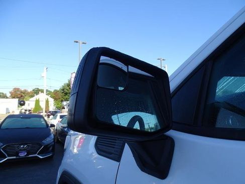 Used 2021 GMC Sierra 1500 4x4 Crew Cab w/ Sierra Value Package image 28