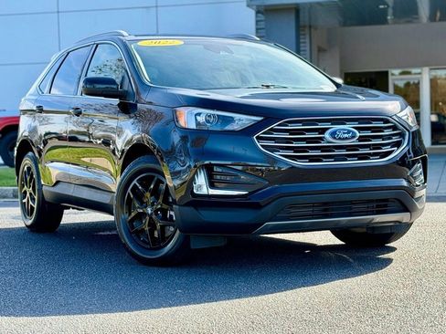 Certified 2022 Ford Edge SEL w/ Convenience Package image 2