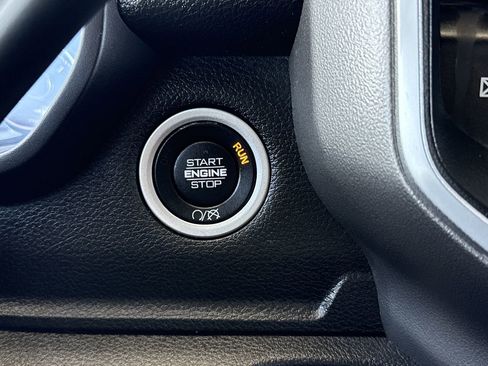 Used 2022 RAM 2500 Big Horn w/ Cold Weather Group image 15