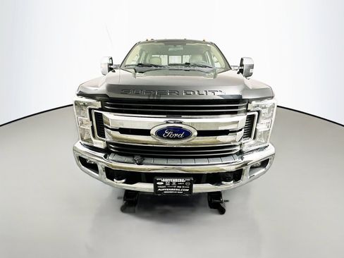 Used 2019 Ford F350 XLT w/ XLT Premium Package AWD/4WD image 2