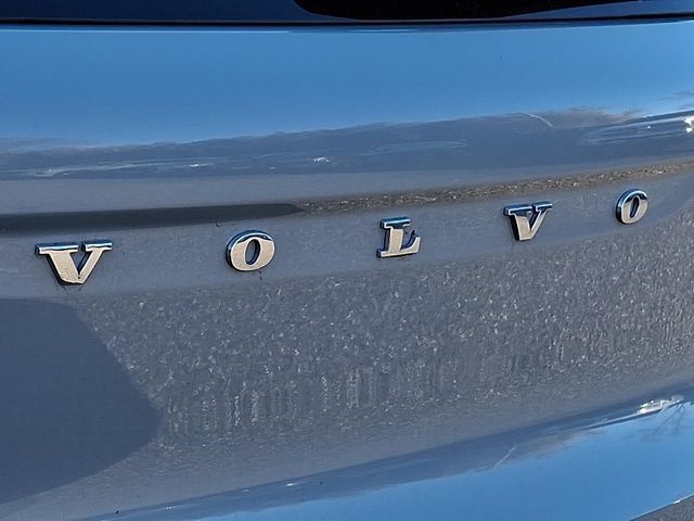 Certified 2025 Volvo XC40 B5 Core AWD/4WD image 30