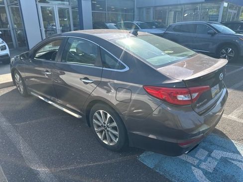 Used 2017 Hyundai Sonata Limited w/ Tech Package 03 FWD image 6