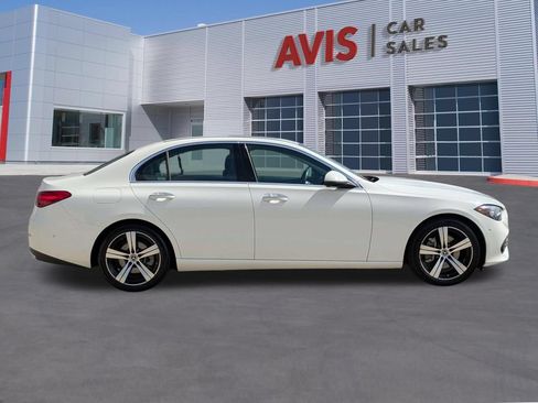 Used 2025 Mercedes-Benz C 300 Sedan image 5