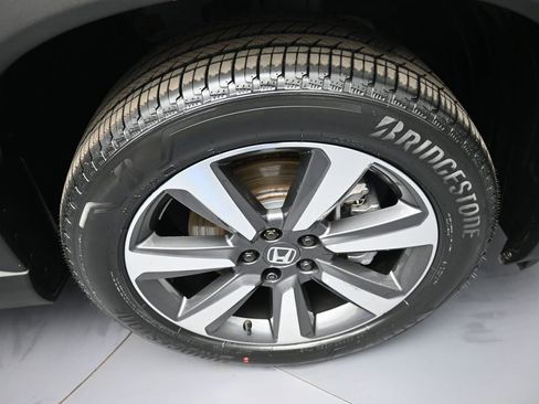 Certified 2023 Honda Pilot Elite image 13