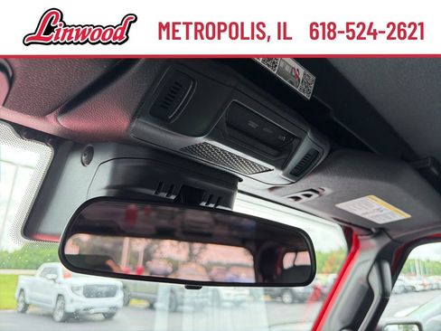 Used 2025 Jeep Wrangler Sport AWD/4WD image 21