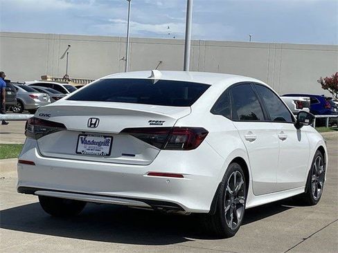 Used 2026 Honda Civic Sport Touring image 4