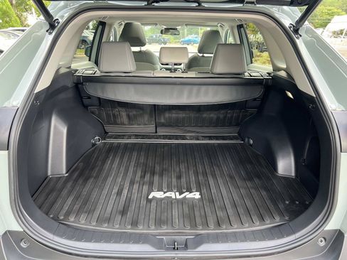 Used 2022 Toyota RAV4 XLE Premium FWD image 18