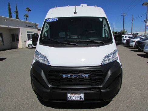 Used 2023 RAM ProMaster 2500 FWD image 3