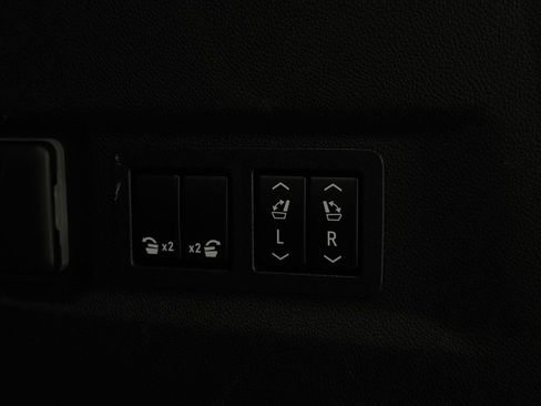 Used 2023 Chevrolet Suburban RST w/ Luxury Package AWD/4WD image 12