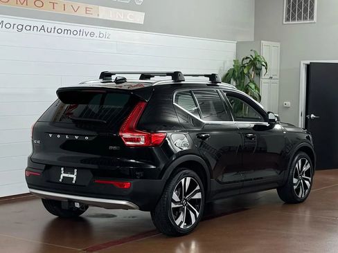 Used 2024 Volvo XC40 B5 Ultimate w/ Climate Package AWD/4WD image 3