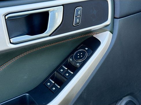 Used 2022 Ford Explorer Timberline image 8