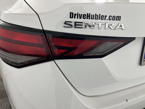 Used 2024 Nissan Sentra SV FWD image 11