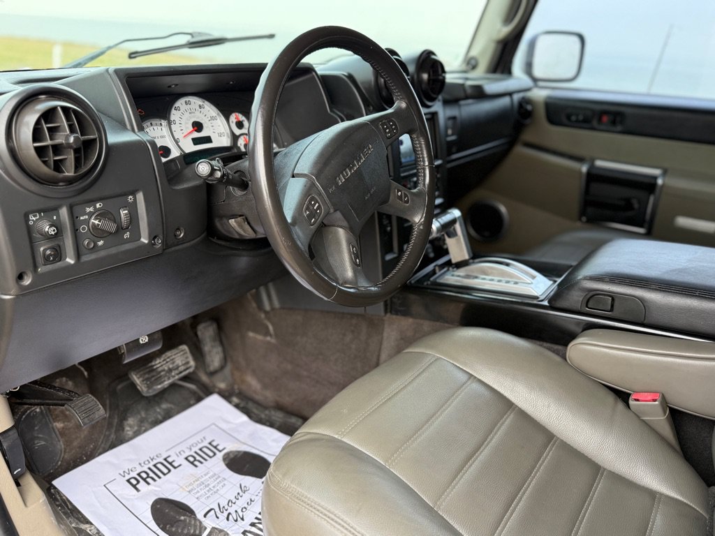 Used 2003 HUMMER H2 w/ Preferred Equipment Group AWD/4WD image 10