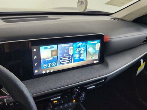 New 2026 Nissan Kicks SV w/ Illumination Package image 30