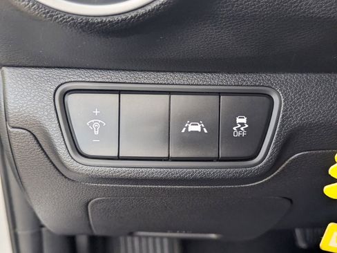 Used 2021 Kia Forte LXS FWD image 21