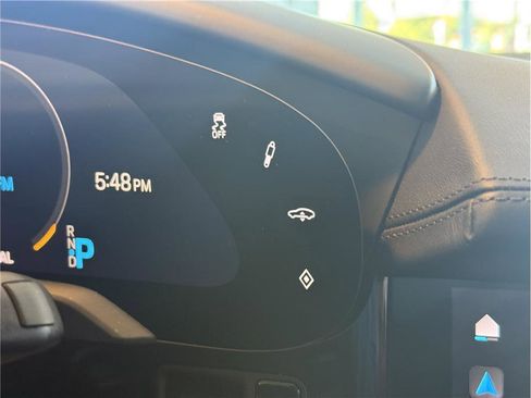 Used 2022 Porsche Taycan Turbo w/ Premium Package image 12