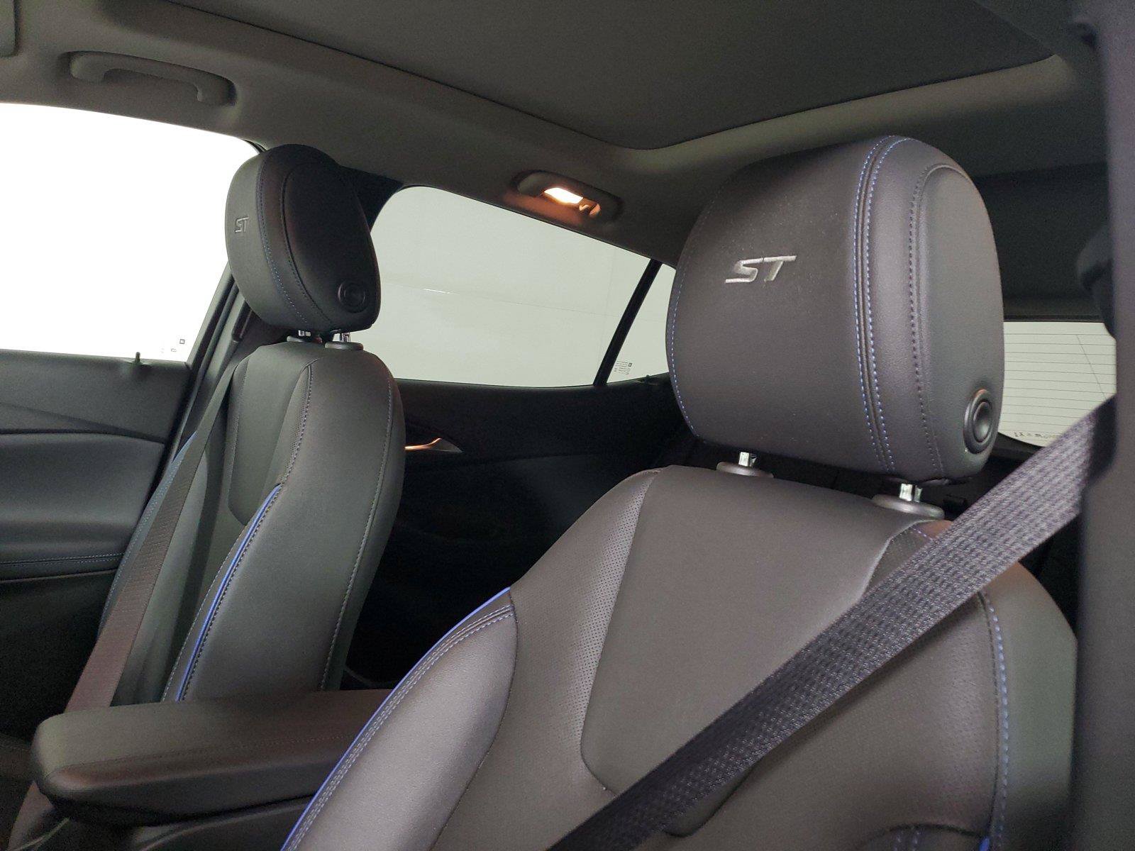 Used 2026 Buick Encore GX Sport Touring w/ Advanced Technology Package FWD image 22