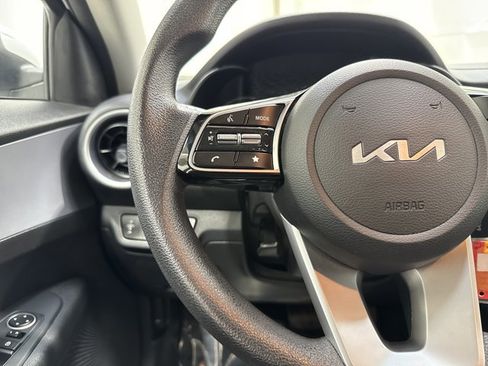 Used 2023 Kia Forte LXS w/ LXS Technology Package FWD image 17