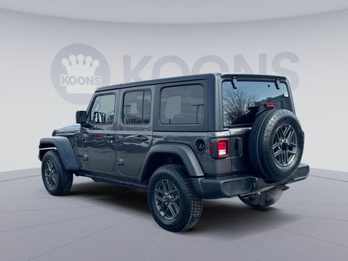 Used 2024 Jeep Wrangler Sport S image 4
