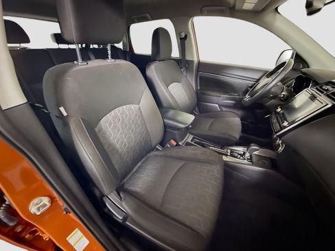 Used 2021 Mitsubishi Outlander Sport LE FWD image 28