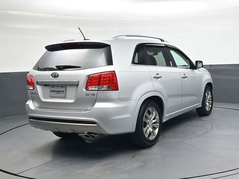 Used 2012 Kia Sorento SX w/ SX Premium Pkg image 4