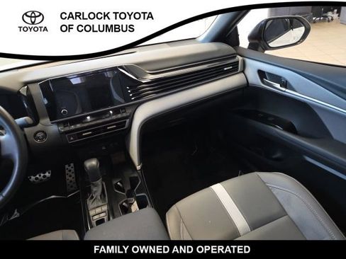 Used 2025 Toyota Camry SE FWD image 18