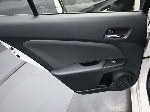 Used 2016 Toyota Prius Three Touring image 28