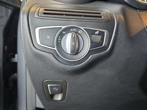 Certified 2022 Mercedes-Benz GLC 300 image 28