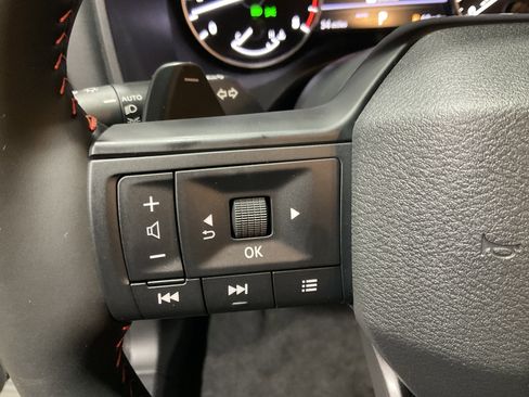 Used 2026 Nissan Rogue SV AWD/4WD image 34