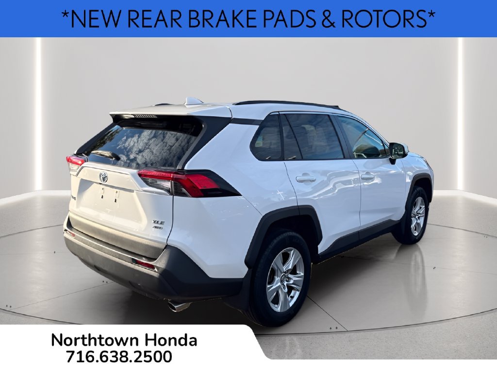 Used 2020 Toyota RAV4 XLE w/ All Weather Liner Package AWD/4WD image 5