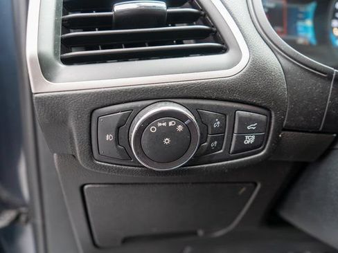 Used 2022 Ford Edge ST-Line w/ Cold Weather Package AWD/4WD image 21