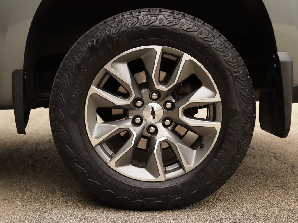 Used 2021 Chevrolet Silverado 1500 RST w/ All Star Edition Plus AWD/4WD image 38